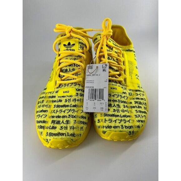 Size 6.5 (GS) - adidas NMD R1 V2 Low All Over Print - Picture 2 of 5